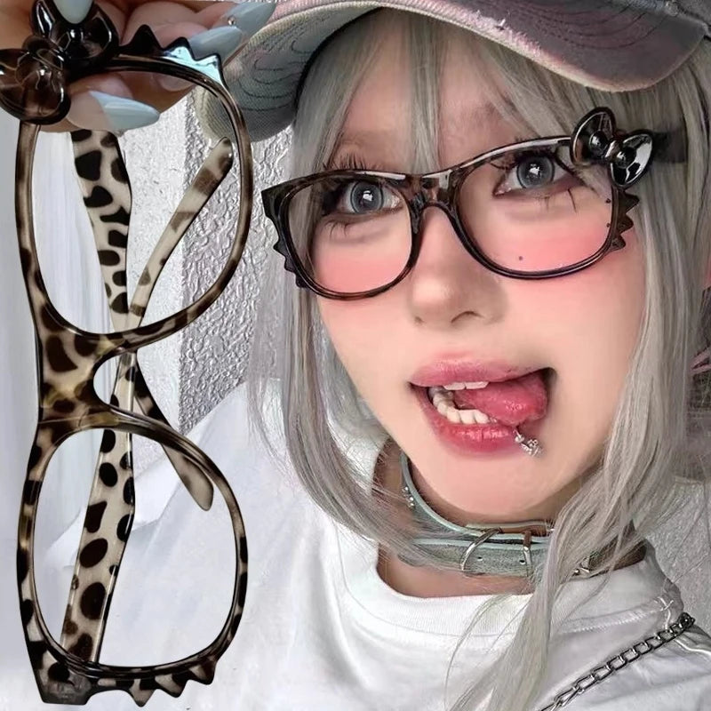 Y2K Leopard Print Eyeglass Frame – Anime Kawaii Retro Glasses | Cartoon Cute Decorative Eyewear Toys