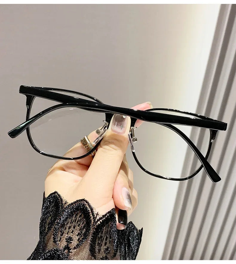 0 to -600 Myopia Large Frame Glasses – Ultra-Light Anti Blue Light Finished Flat Glasses