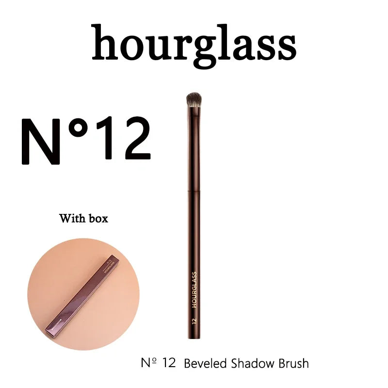 Single Professional Makeup Brush – Powder Foundation Blush Concealer Eyeshadow Liner Smudge Makeup Tool