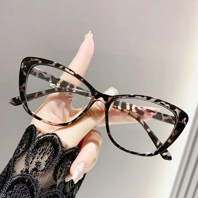 Fashion Ladies Reading Glasses – Trendy Luxury Cat Eye Presbyopia Anti-Blue Light Eyeglasses for Women & Men