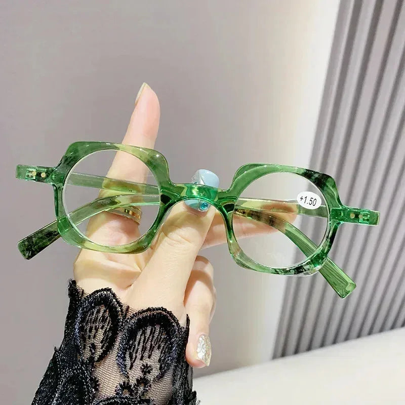 Retro Anti-Blue Light Reading Glasses – Fashionable Square Hyperopia Glasses for Men & Women