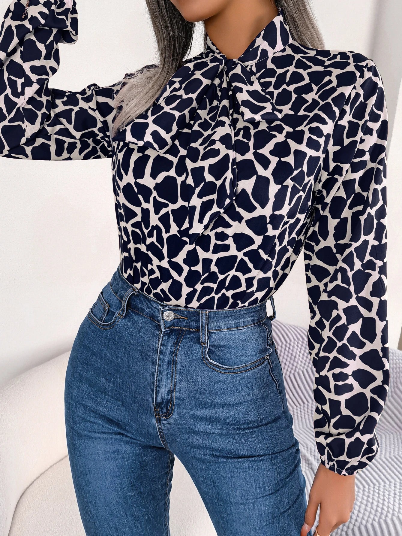2025 Women’s Casual Bow Chiffon Blouse – Long Sleeve Office Lady Shirt for Autumn 🍂👚