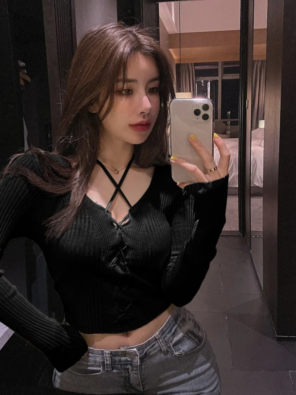 Trendy Short Knitted Sweater for Women | Slim Fit V-Neck Long Sleeve Top | Spring 2025 Spicy Girl Fashion