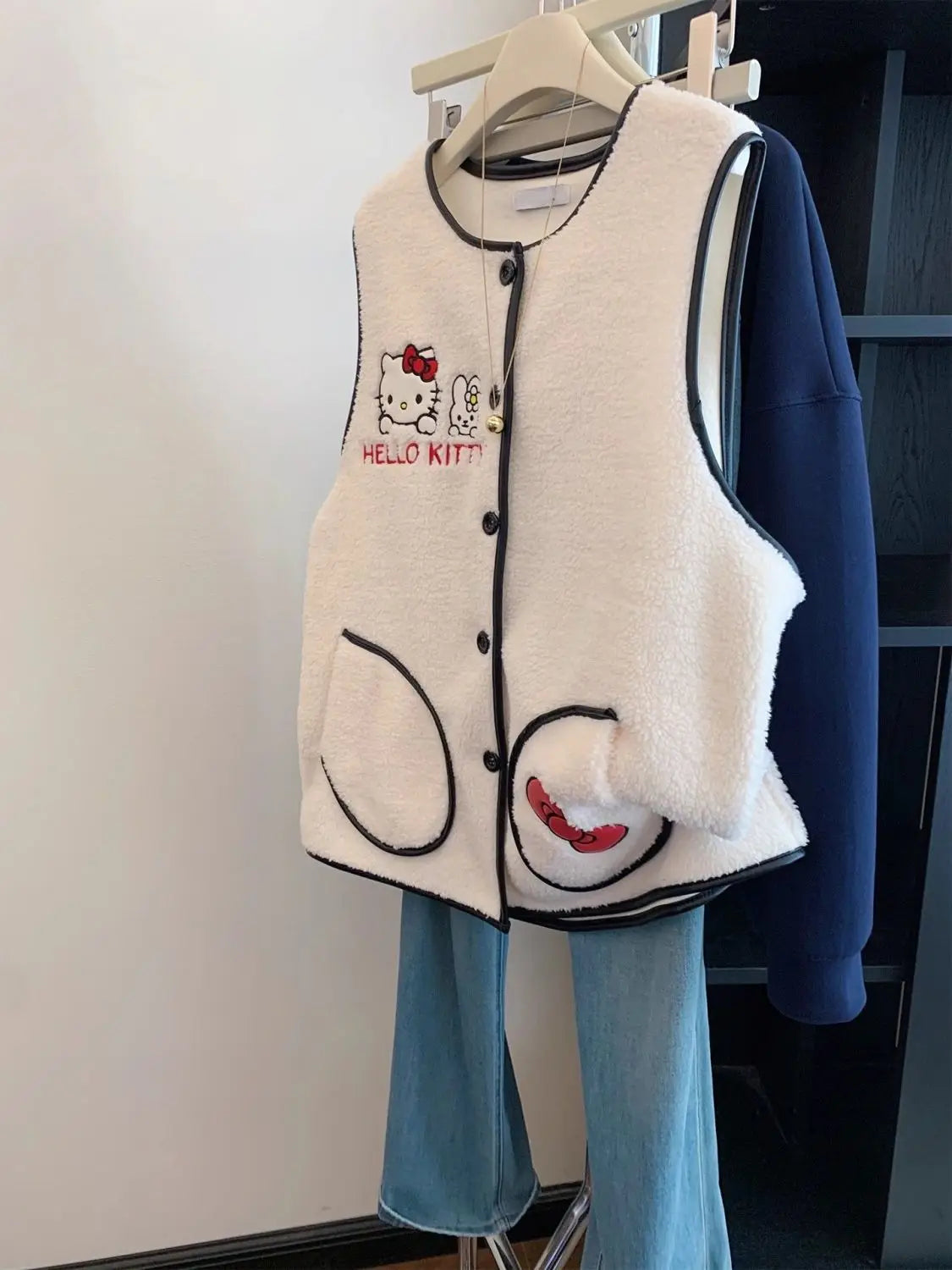 Women’s White Embroidered Cartoon Vest – Trendy Autumn Winter Korean Style Outerwear 🐰❄️