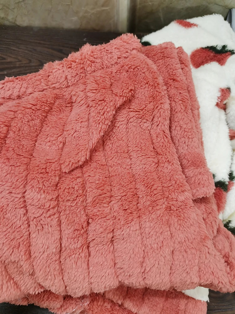 ❄️ Padded Coral Velvet Women’s Pajama Set 🌸 Thickened Warm Flannel Loungewear 🛌 Winter Sleepwear Two-Piece Homewear