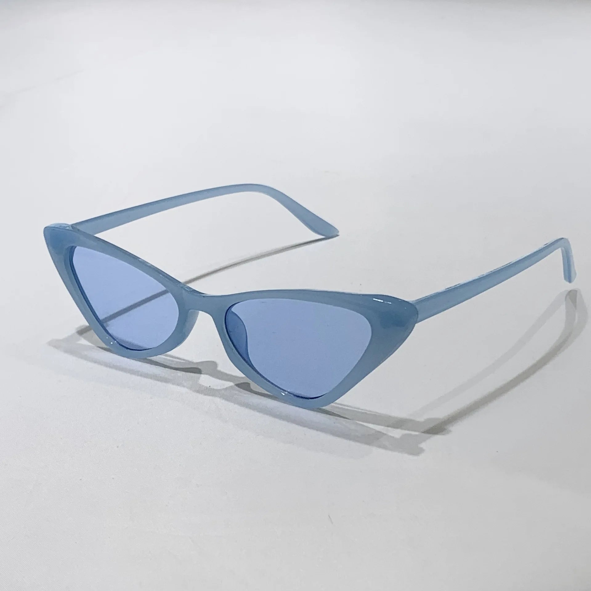 Small Frame Vintage Square Sunglasses – Women Men Cat Eye Triangle Sun Glasses Retro Unisex Eyewear