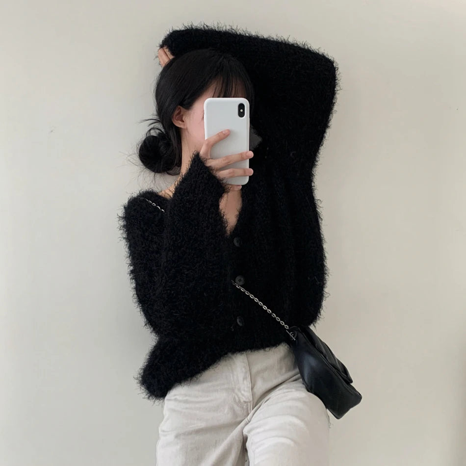 Chic V-Neck Knitted Sweater Coat for Women 🧥✨ Faux Fur Lazy Style Cardigan 💖 Autumn Winter Fashion Outerwear