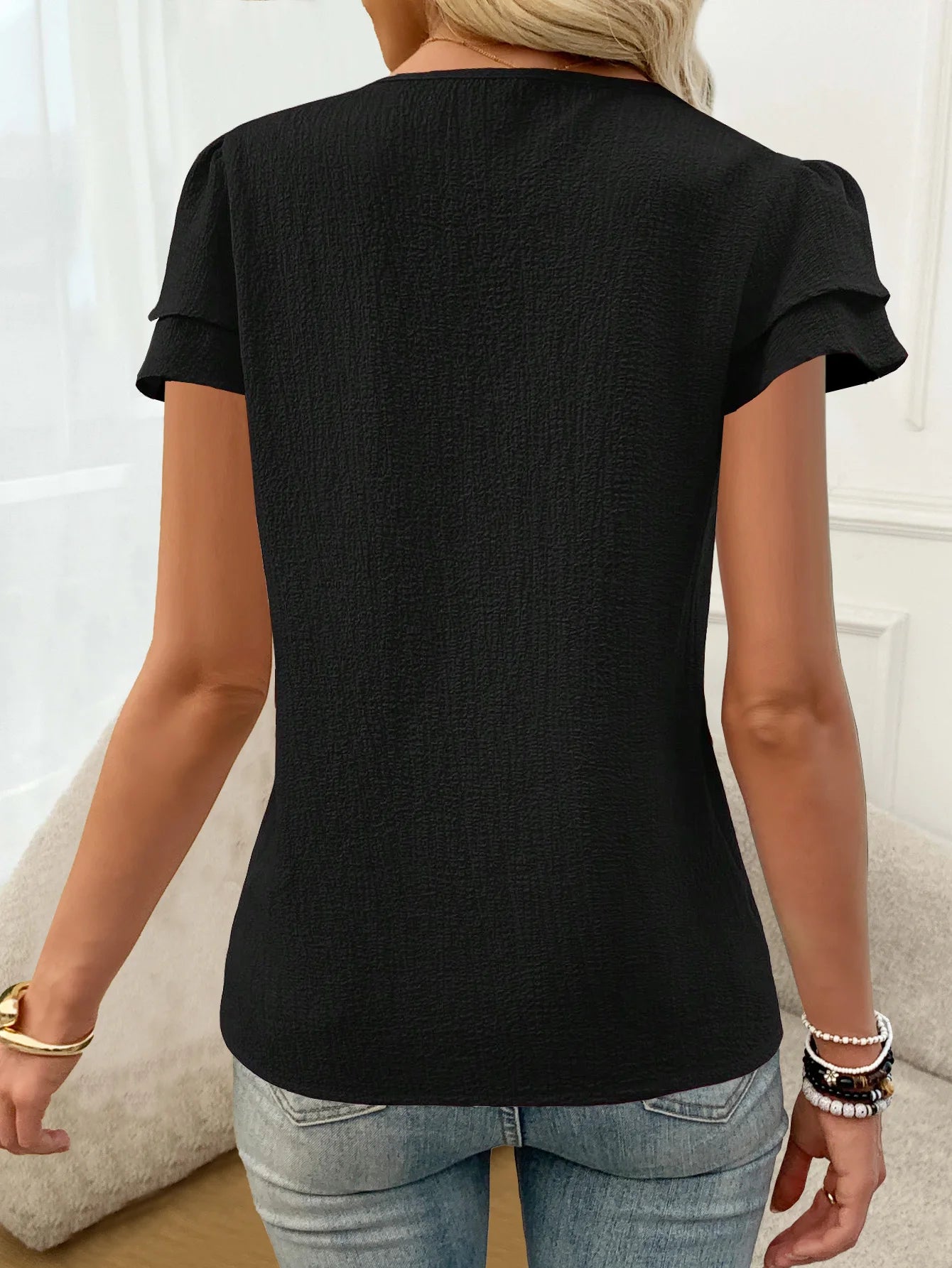Temperament Loose Women Shirt – Elegant Casual Short Sleeve Blouse for Holiday & Weekend 👚✨