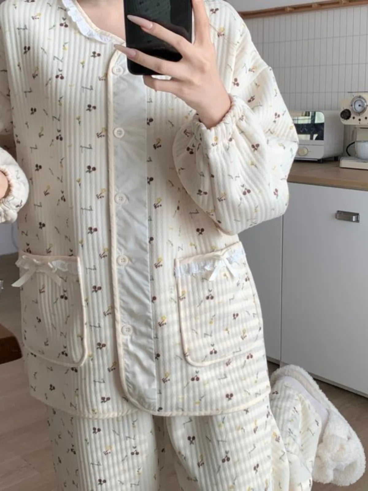 Women’s Cotton Sleepwear Set – Fleece-Lined Floral Print Long Sleeve Round Neck Home Leisure Suit