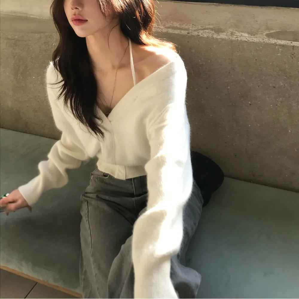 Women's Knitted V-Neck Top 👚 Chic Two-Way Wear ❄️ Hanging Shoulder Design Thickened Winter Fashion 🌟 Ladies' Knitwear