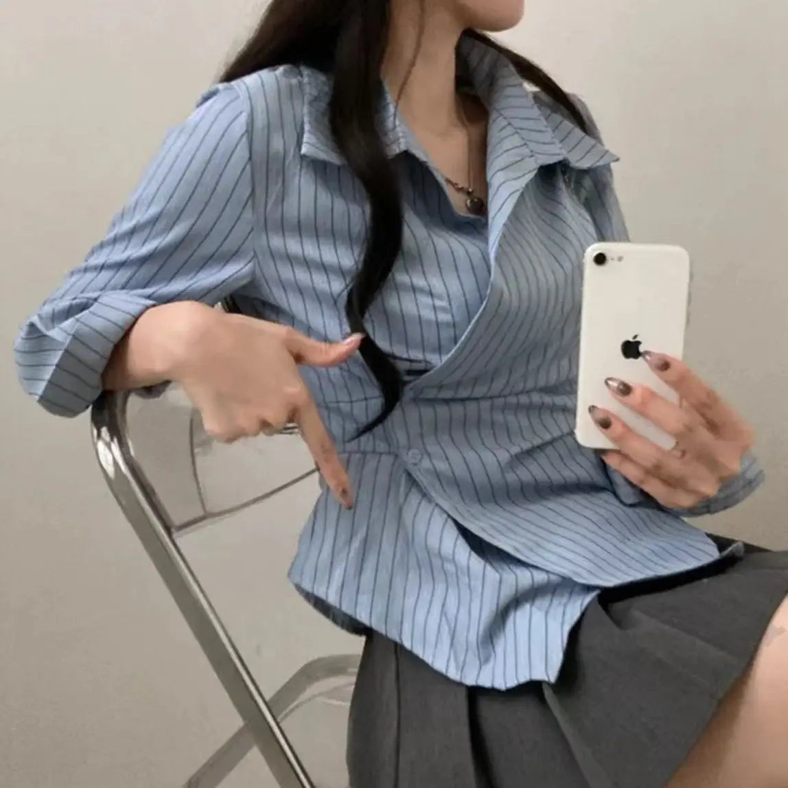 ✨ Slimming Effect White Asymmetrical Long Sleeve Top 👚 Waist-Cinching French Style Loose Fit 🌸 Women’s Premium Spring & Autumn Fashion