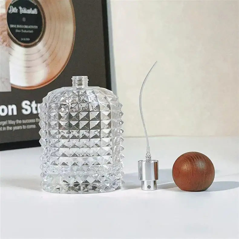 Travel Perfume Atomizer 30/50/100ML | Pineapple Shape Refillable Spray Bottle | Portable Transparent Fragrance Dispenser
