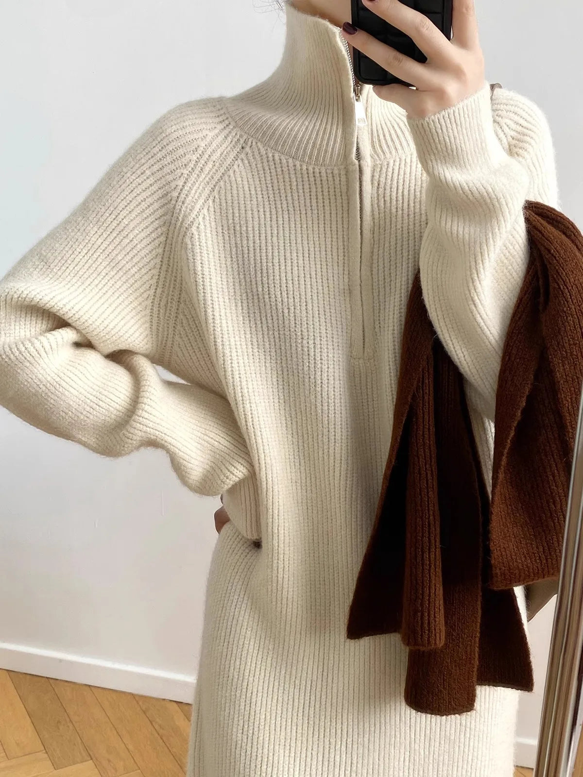 Thickened Long Sleeve Knitted Dress with Zipper Collar – Straight Tube Korean Style Winter Women’s Commute Warm Dress
