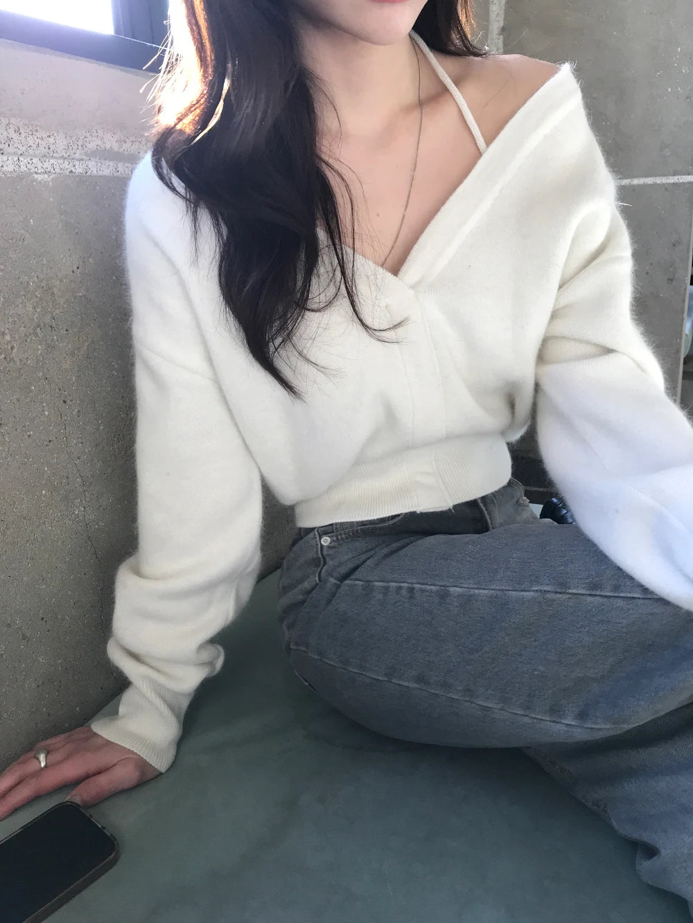 Women's Knitted V-Neck Top 👚 Chic Two-Way Wear ❄️ Hanging Shoulder Design Thickened Winter Fashion 🌟 Ladies' Knitwear