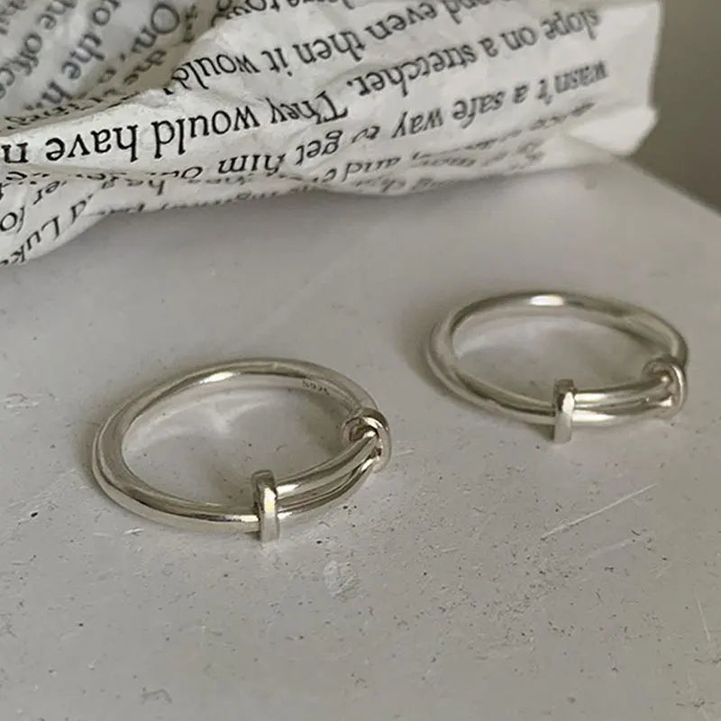 925 Sterling Silver Circular Interlocking Ring – Fashionable Women’s Jewelry Gift