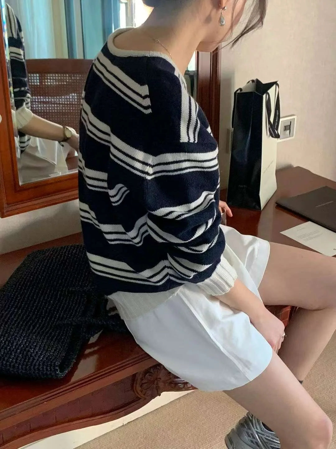 Faionable V-Ne Women's Knitted Sweater Long Sve Striped Base irt Trendy Commute Sle Regular Length Chinese Origin