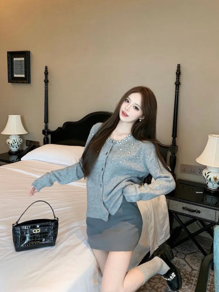 Heavy-Embroidered Diamond Women’s Sweater Cardigan – Soft Cozy Round Neck High-End Outerwear