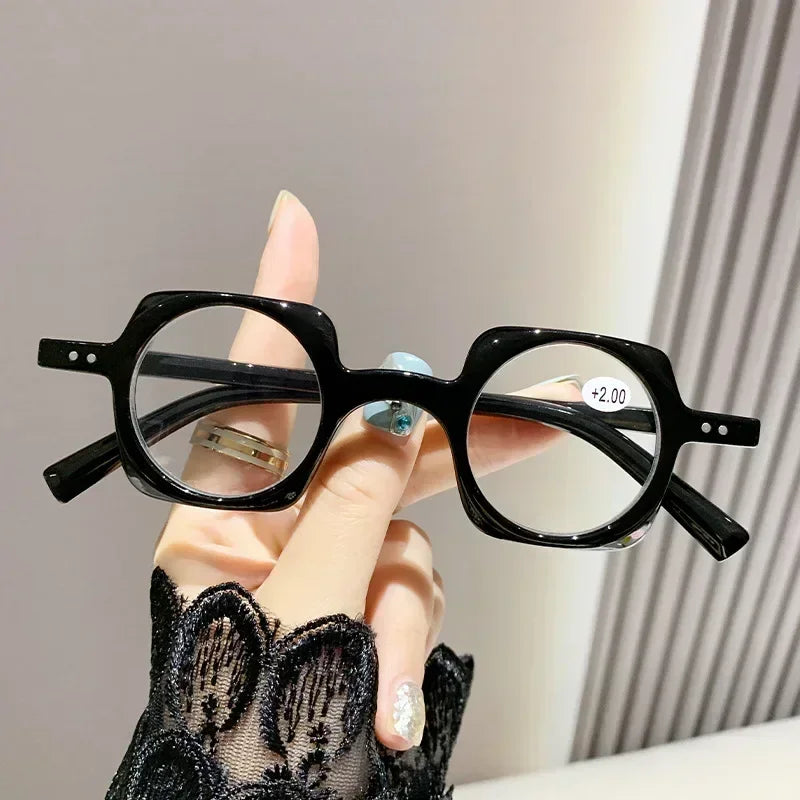 Retro Anti-Blue Light Reading Glasses – Fashionable Square Hyperopia Glasses for Men & Women