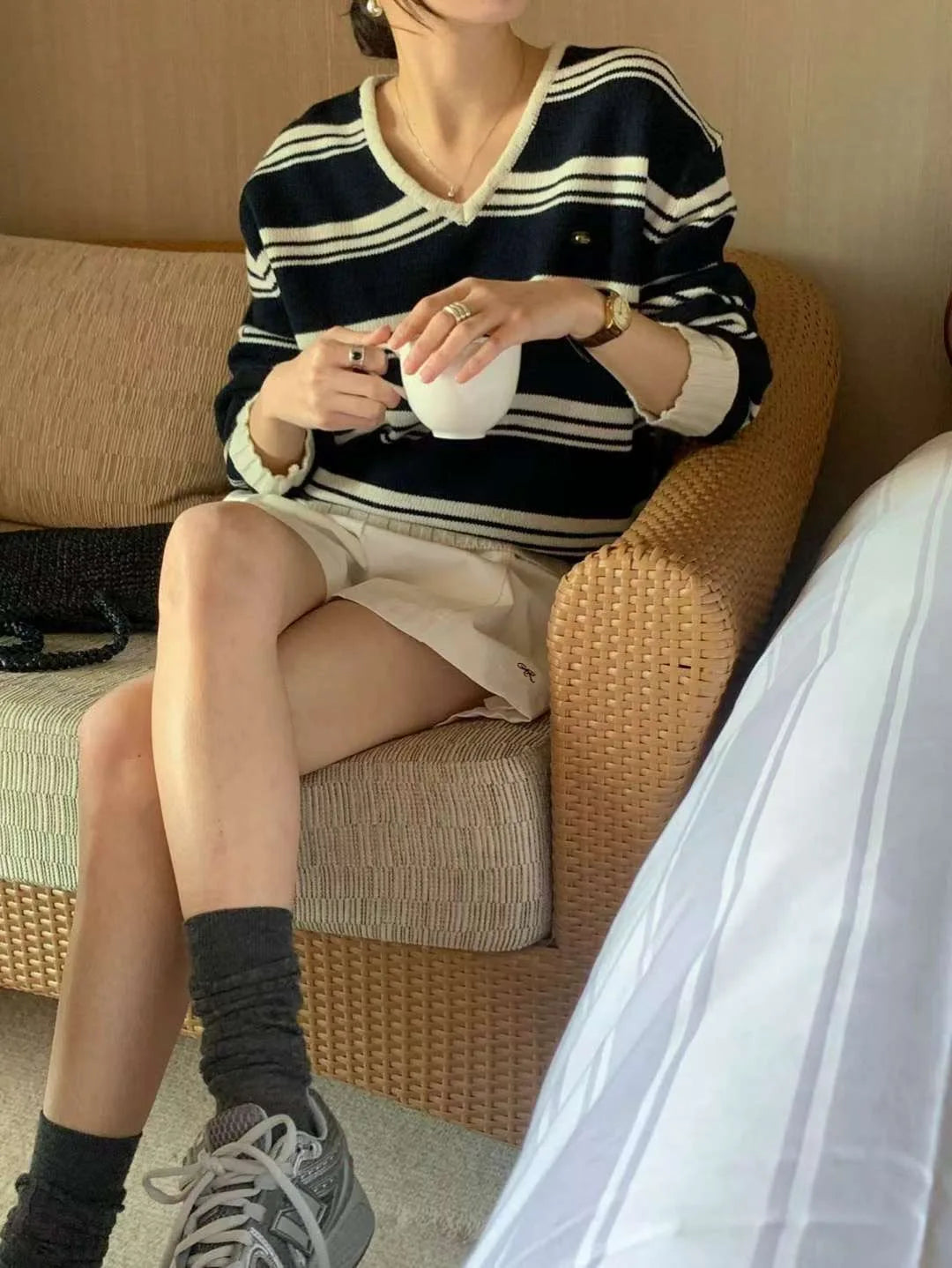 Fashionable V-Neck Women’s Knitted Sweater – Long Sleeve Striped Base Layer | Trendy Commute Sweater, Regular Length, Chinese Origin