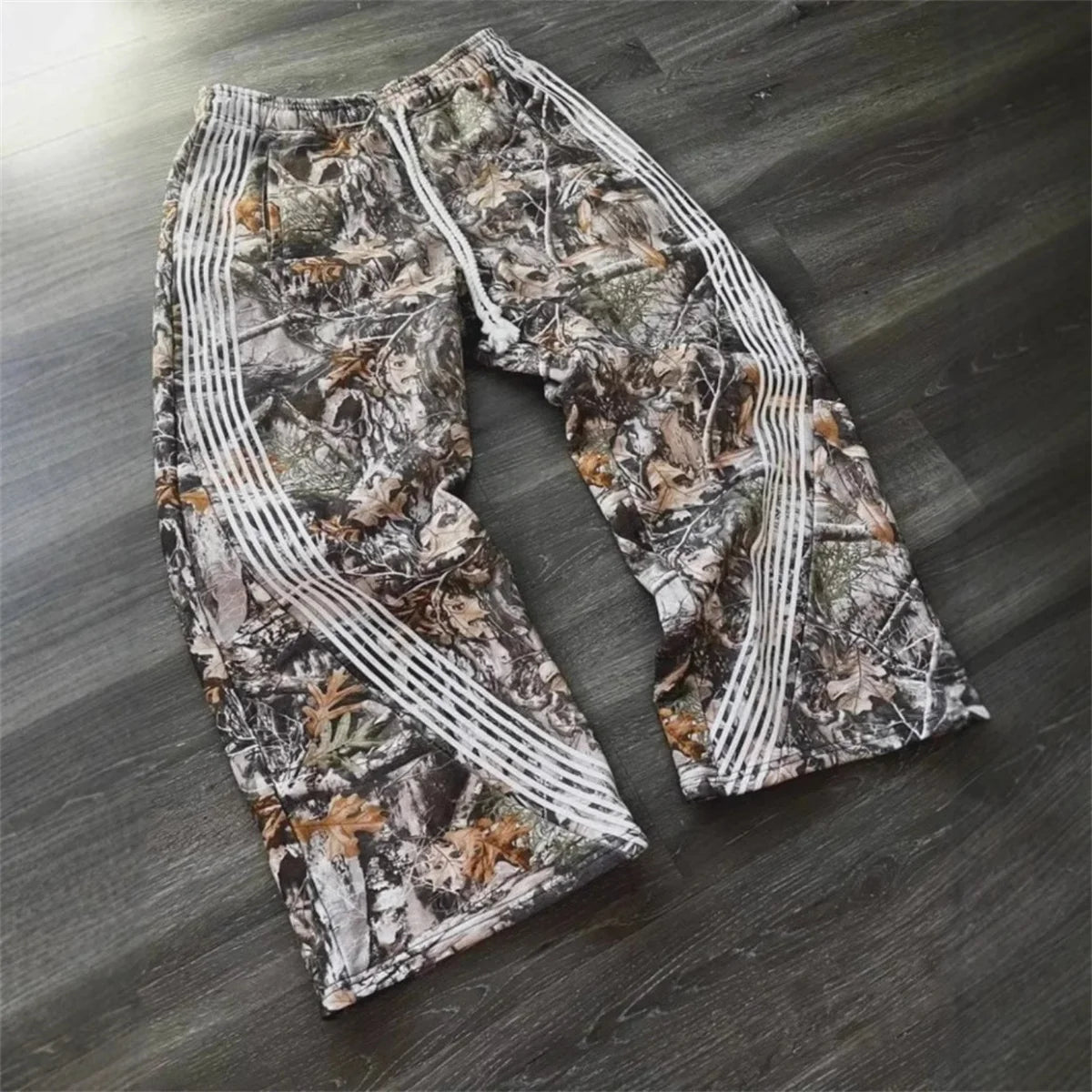 Y2K Camouflage Casual Pants – Embroidered Camo Tactical Jogging Drawstring Sweatpants for Men & Women