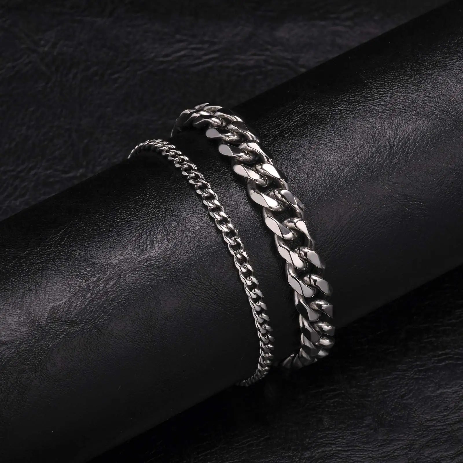 2PCS Men’s Chain Bracelets – Silver, Gold & Black Stainless Steel Twisted Rope Cuban Chain