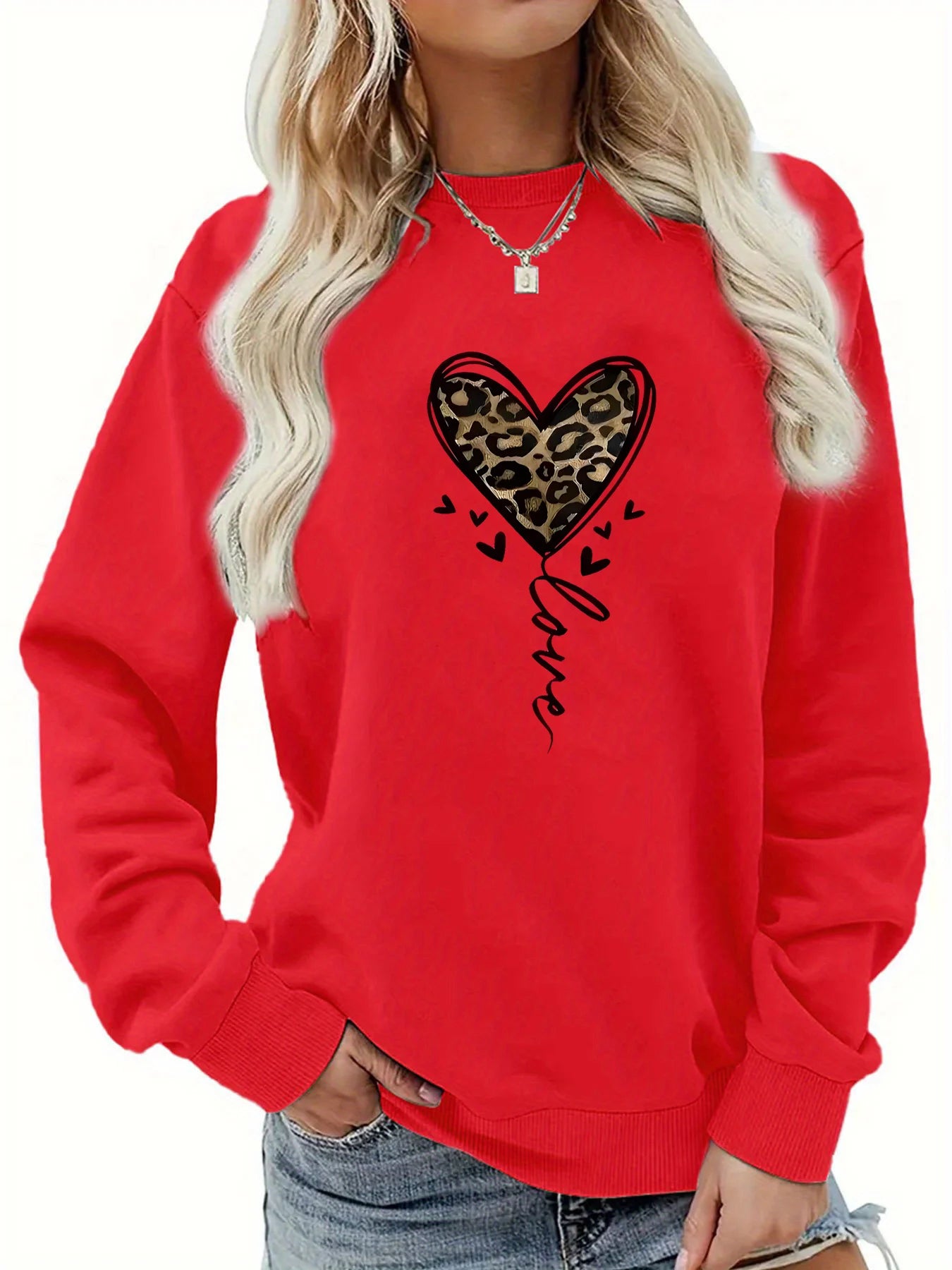 Women’s Leopard Heart Print Sweatshirt | Warm Casual Loose Pullover for Autumn & Winter