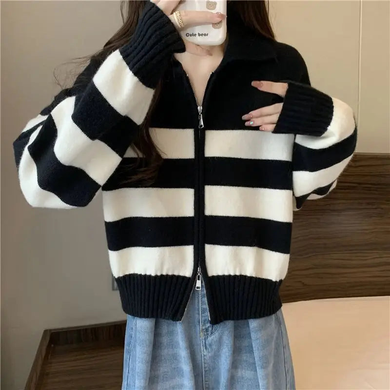 🔥 Retro American Spicy Long Sleeve Sweater for Women 🍂 Winter Loose Fit Knit Top | Unique Stripe Lazy Style Pullover ❄️