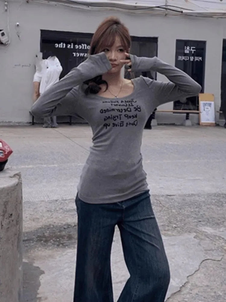 Women's Slim Fit Long Sleeve T-Shirt ✨ U-Neckline Basic Top 👚 Versatile Casual Fashion Tee for Everyday Wear