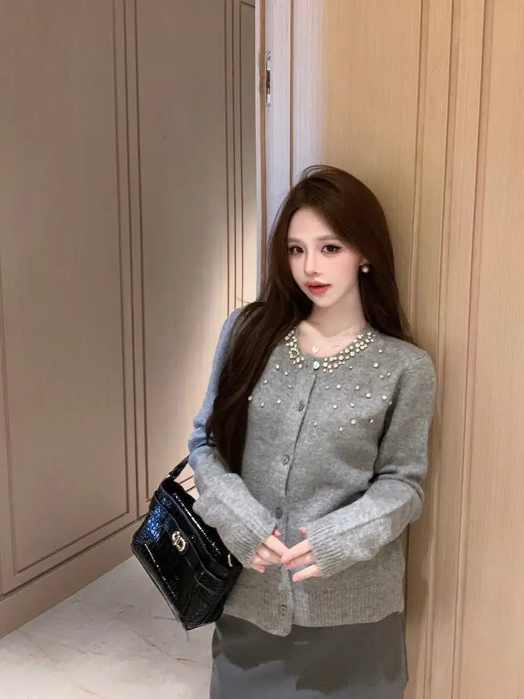 Heavy-Embroidered Diamond Women’s Sweater Cardigan – Soft Cozy Round Neck High-End Outerwear