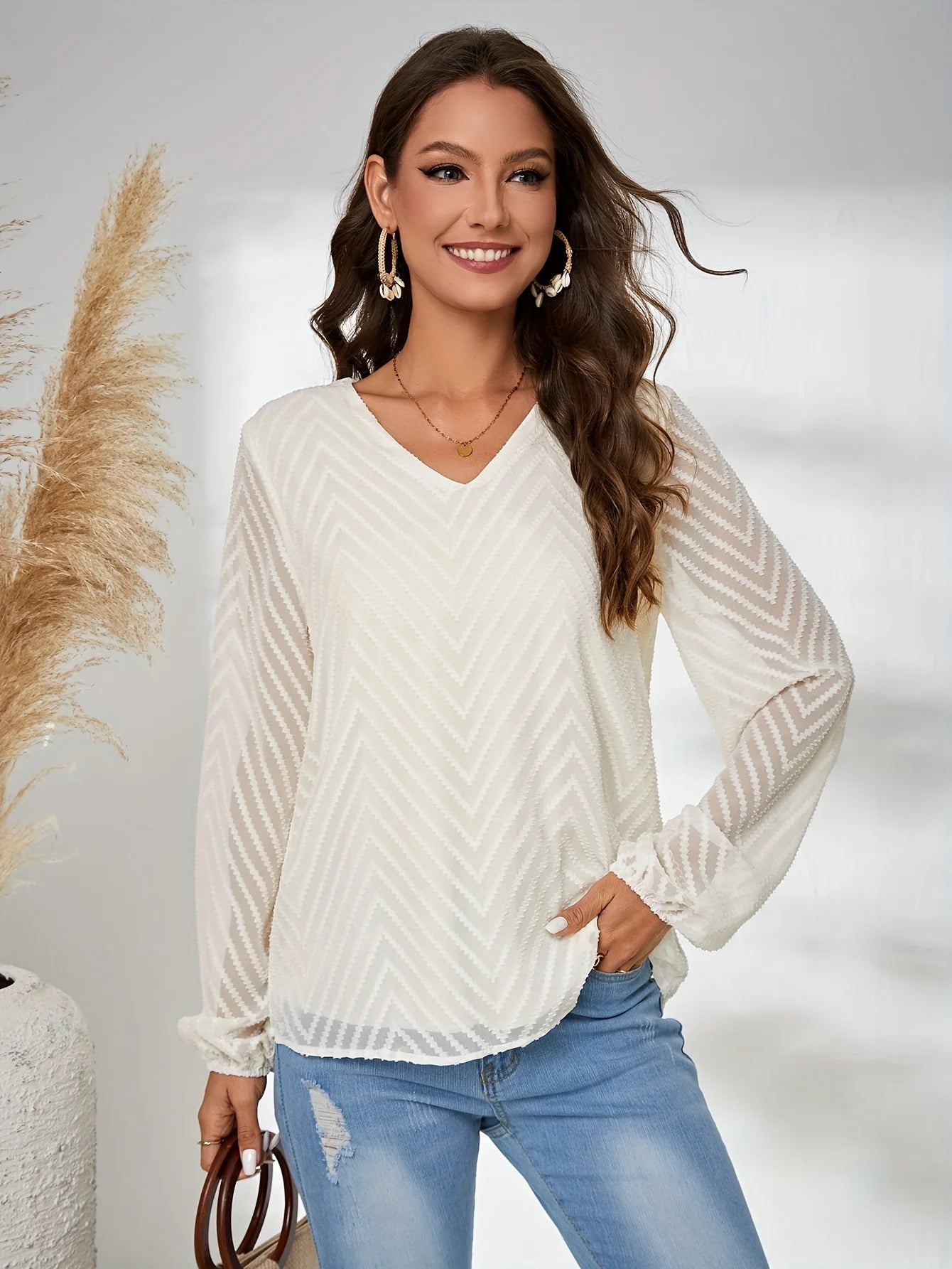 Women’s V-Neck Geometric Jacquard Lantern Sleeve Shirt – Elegant Spring & Autumn Winter Top 🌿✨