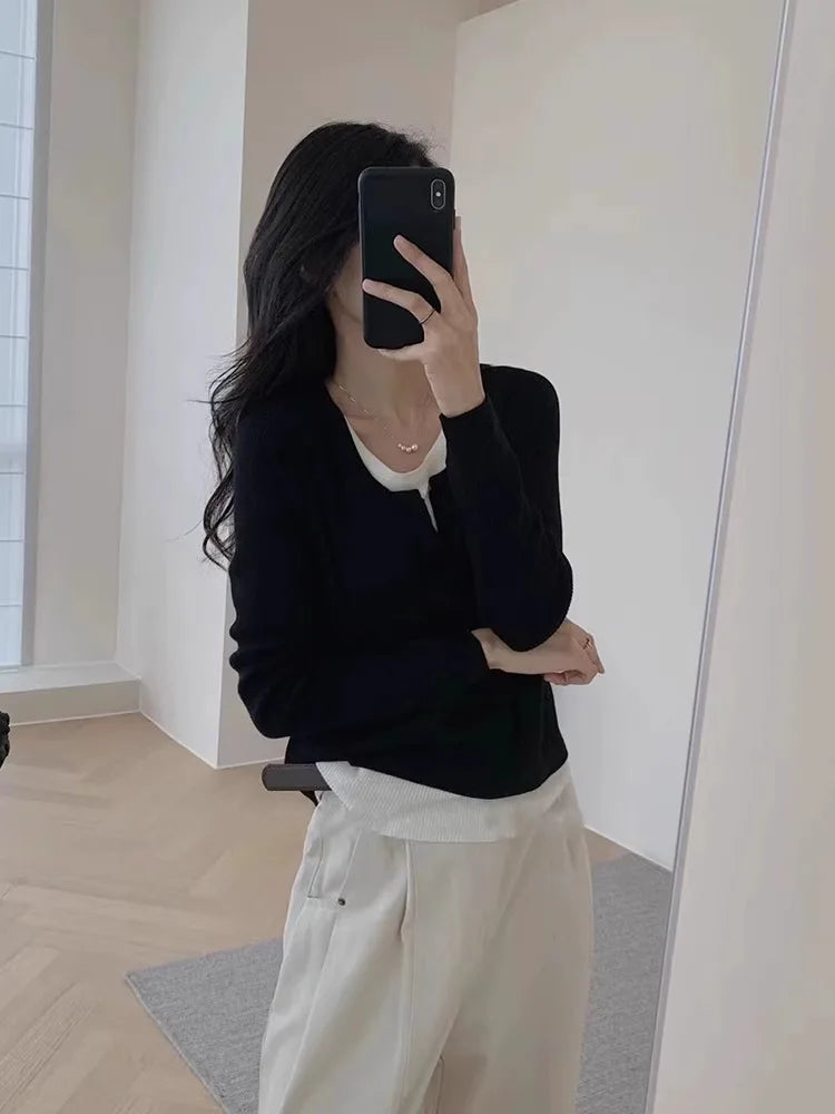 Slim Fit Geometric Knitted Long Sleeve T-Shirt – Korean Style Base Layer for Pear-Shaped Body | Autumn Wear