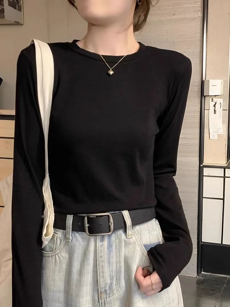 Easy Round Neck Long Sleeve Base Layer Top – Women’s Slim Fit Korean Style Inner Wear T-Shirt for Commute & Daily Wear