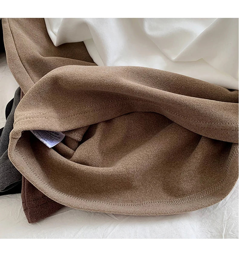 Women's Thermal Long Sleeve T-Shirt | Fleece-Lined Round Neck Top | Autumn Winter Fashionable Inner Wear