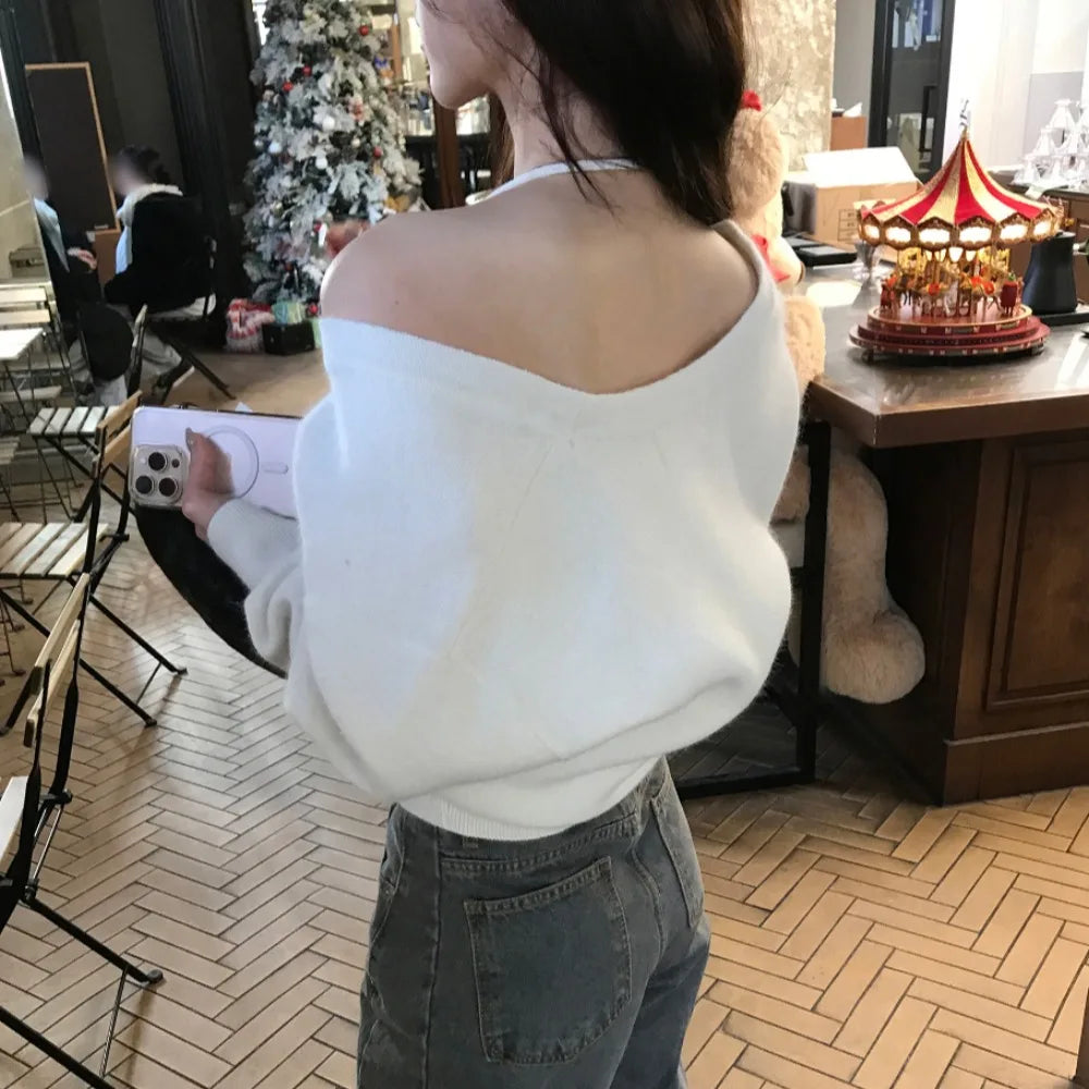 Women's Knitted V-Neck Top 👚 Chic Two-Way Wear ❄️ Hanging Shoulder Design Thickened Winter Fashion 🌟 Ladies' Knitwear