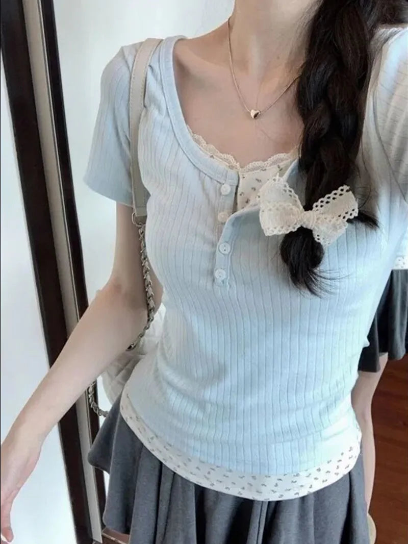 2025 Women’s Floral Patchwork Long Sleeve T-Shirt | False Two-Piece Lace Slimming Top | Korean Fashion