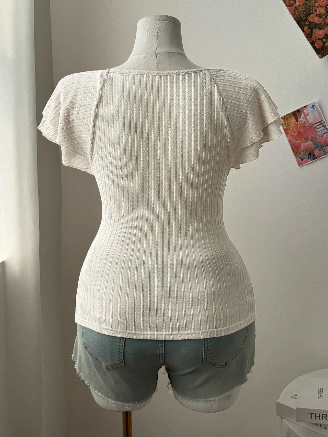 Women’s Plus-Size Low-Neck T-Shirt – Lace Sleeve & Bow-Tie Decoration Fashion Top 👚✨
