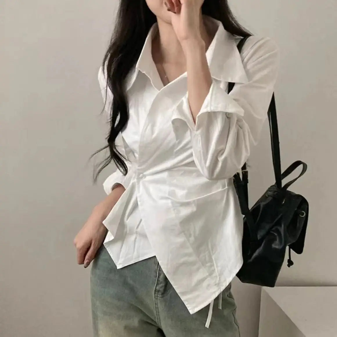 ✨ Slimming Effect White Asymmetrical Long Sleeve Top 👚 Waist-Cinching French Style Loose Fit 🌸 Women’s Premium Spring & Autumn Fashion