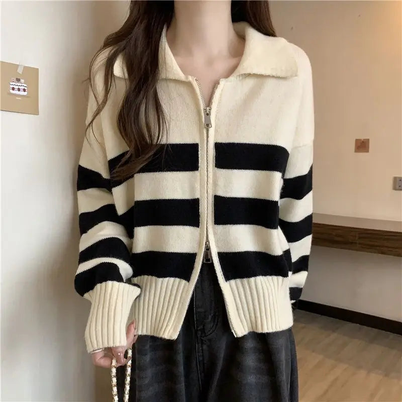🔥 Retro American Spicy Long Sleeve Sweater for Women 🍂 Winter Loose Fit Knit Top | Unique Stripe Lazy Style Pullover ❄️