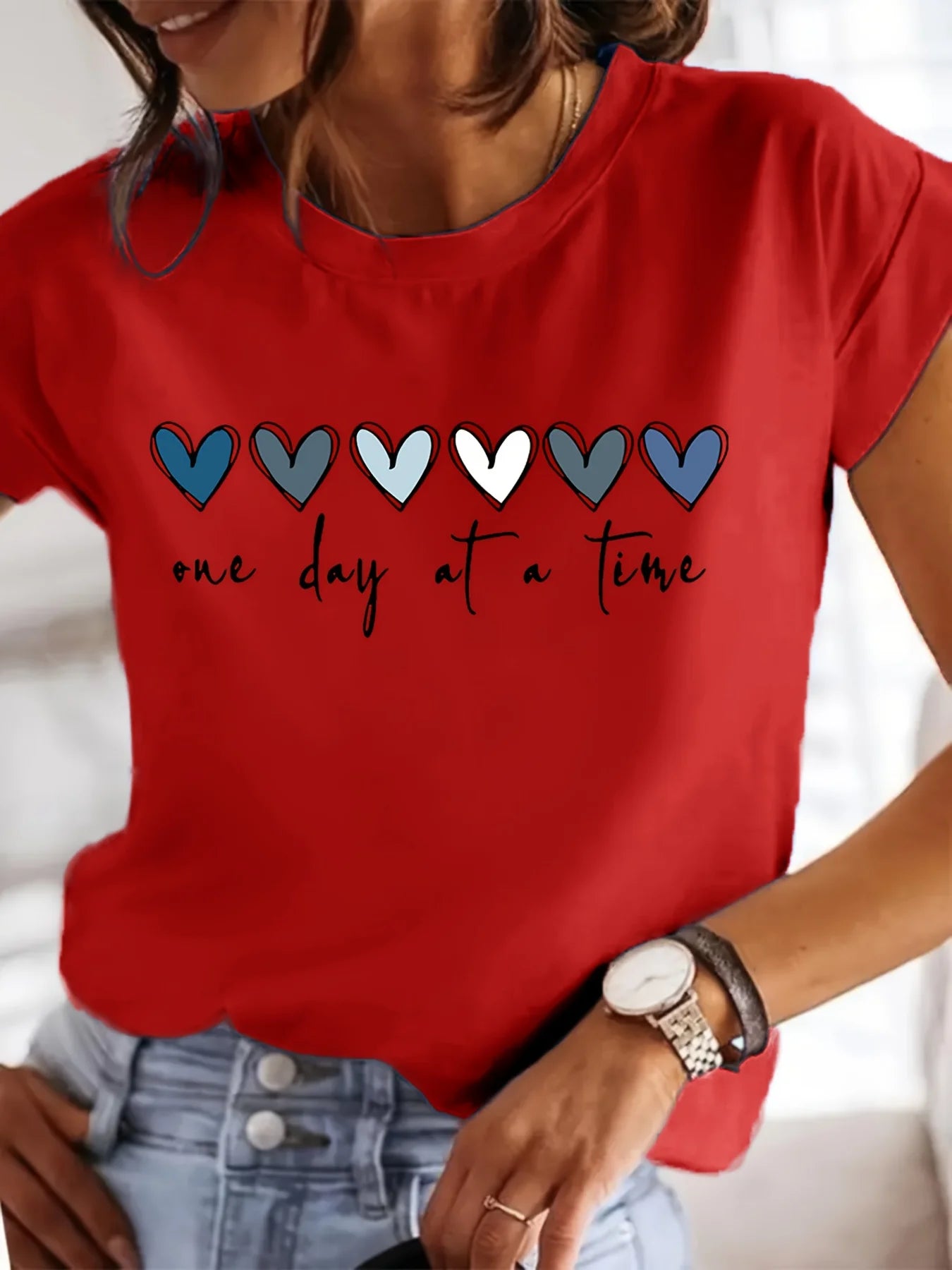 Women’s Casual Graphic T-Shirt – “It’s One Day at a Time” Heart Print Short Sleeve Round Neck Top ❤️👕