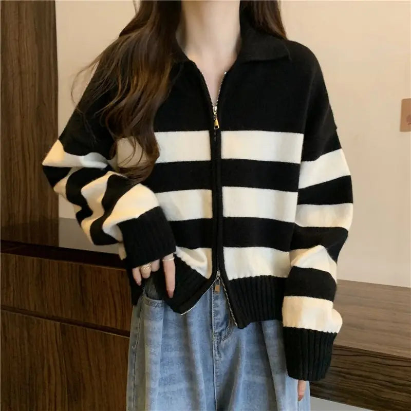 🔥 Retro American Spicy Long Sleeve Sweater for Women 🍂 Winter Loose Fit Knit Top | Unique Stripe Lazy Style Pullover ❄️