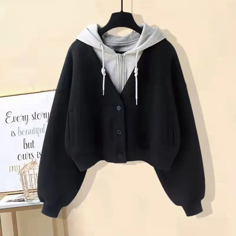 Plush Thickened Women’s Two-Piece Skirt Set – Long Sleeve Hooded Top & Mini Pleated Skirt ❄️👗