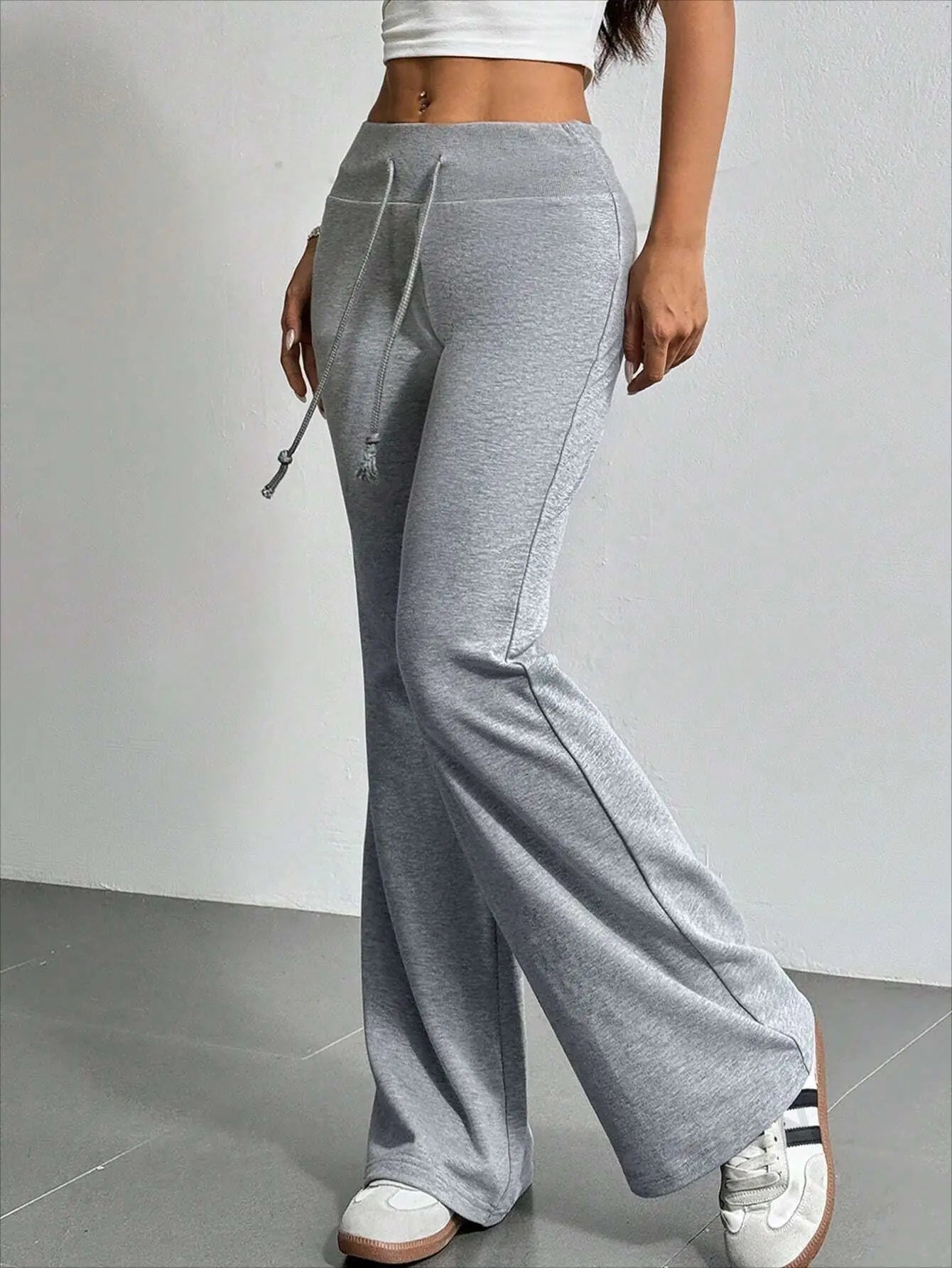 Autumn & Winter Women’s Solid Color Drawstring Bell-Bottoms – Casual Fashion Pants