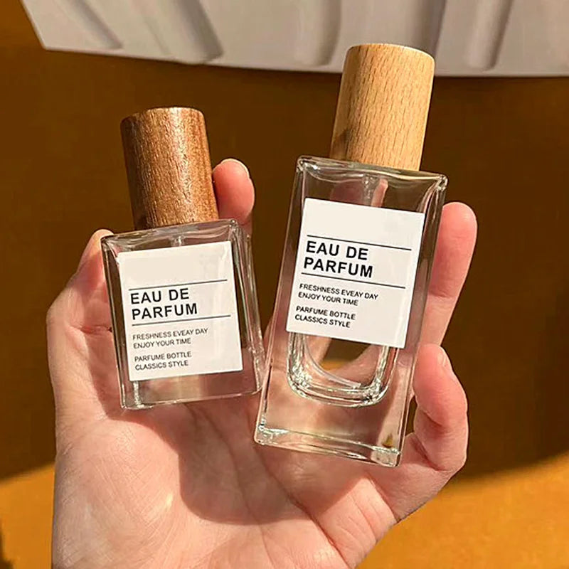 30ml / 50ml Refillable Perfume Bottle – Empty Glass Flat Square Spray Container | Portable Travel Cosmetic Bottle with Wooden Lid