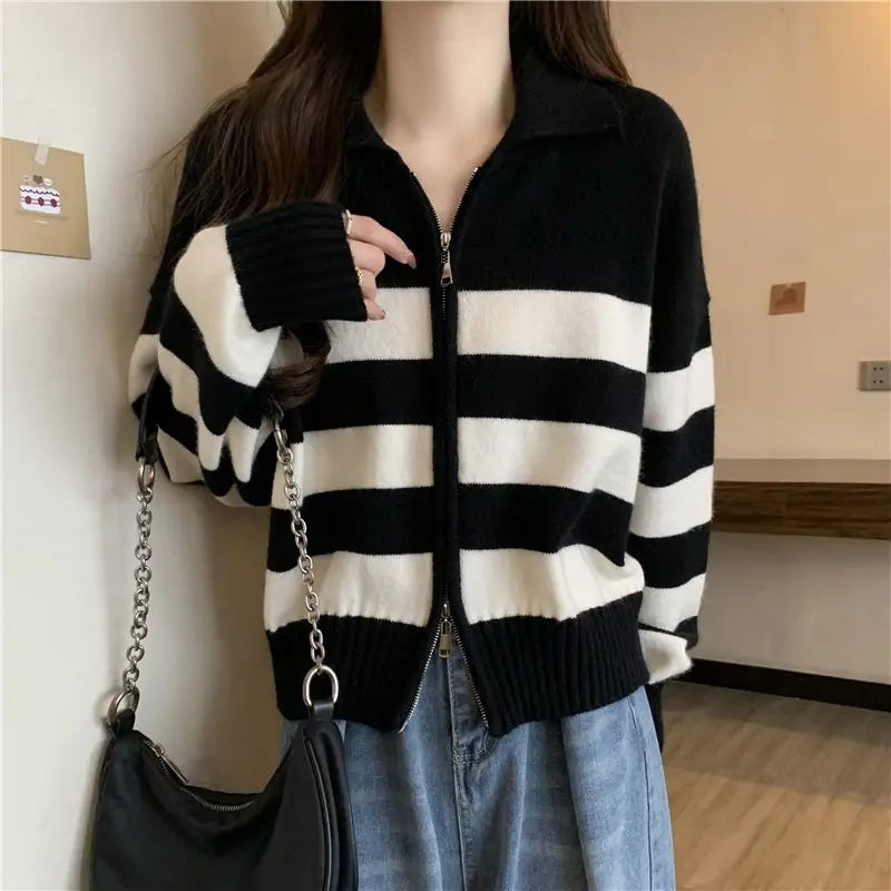 🔥 Retro American Spicy Long Sleeve Sweater for Women 🍂 Winter Loose Fit Knit Top | Unique Stripe Lazy Style Pullover ❄️