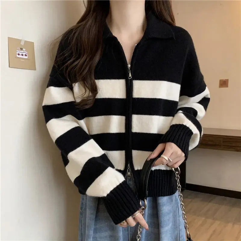 🔥 Retro American Spicy Long Sleeve Sweater for Women 🍂 Winter Loose Fit Knit Top | Unique Stripe Lazy Style Pullover ❄️