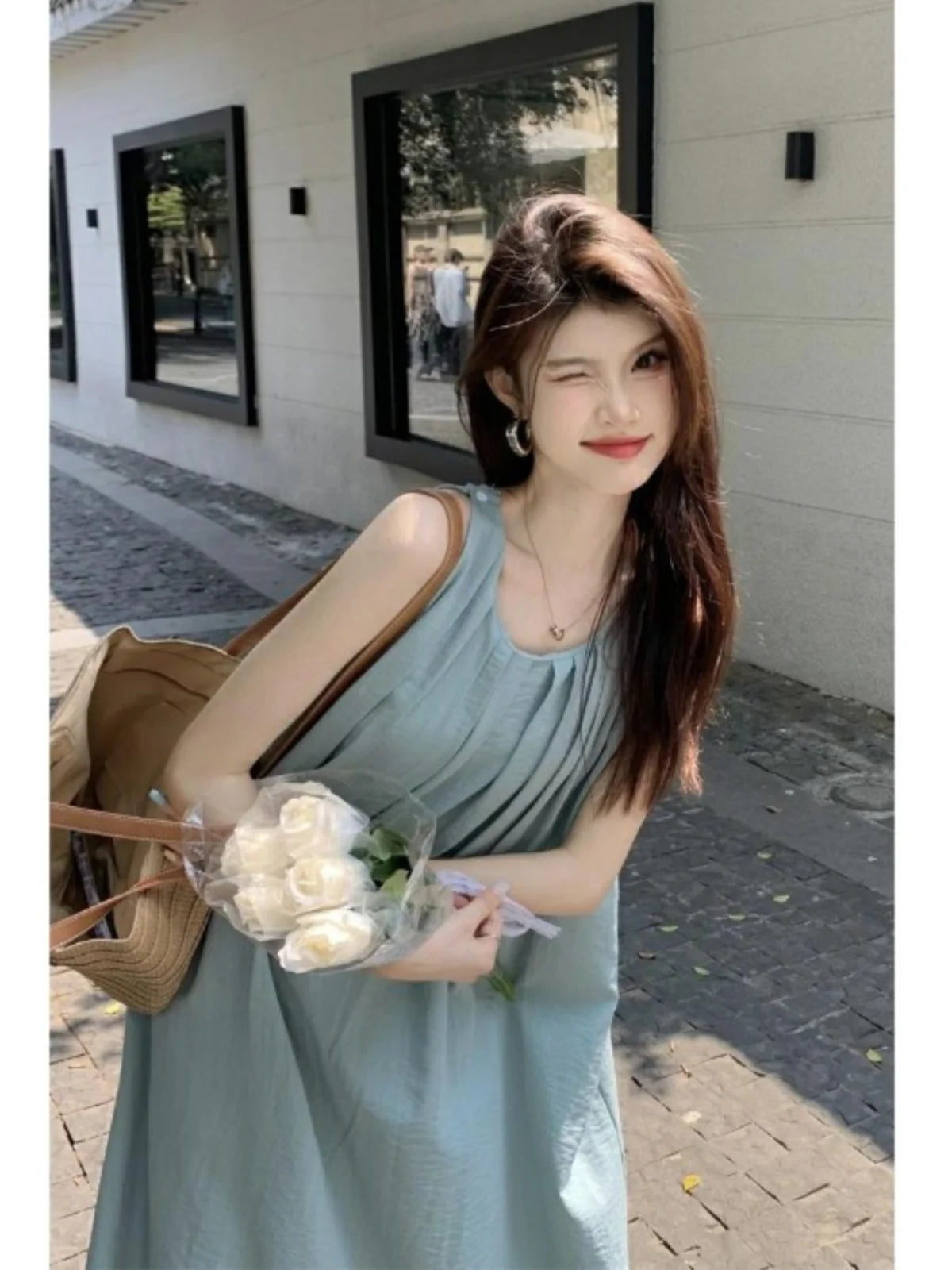 Summer Women’s Beach Vacation Dress – Sleeveless A-Line Midi Gown with Folded Skirt & Slimming Fit
