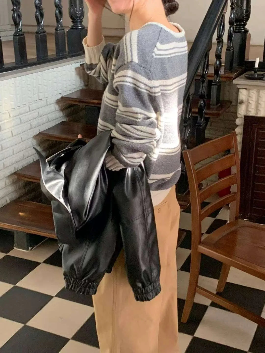 Faionable V-Ne Women's Knitted Sweater Long Sve Striped Base irt Trendy Commute Sle Regular Length Chinese Origin