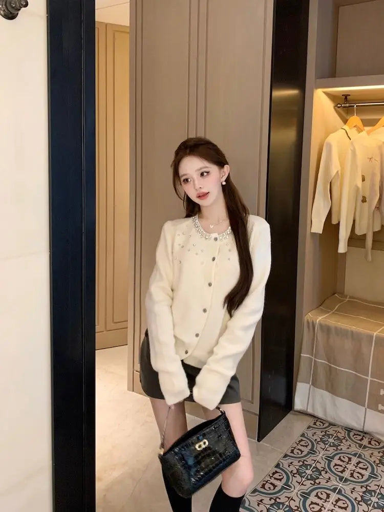 Heavy-Embroidered Diamond Women’s Sweater Cardigan – Soft Cozy Round Neck High-End Outerwear