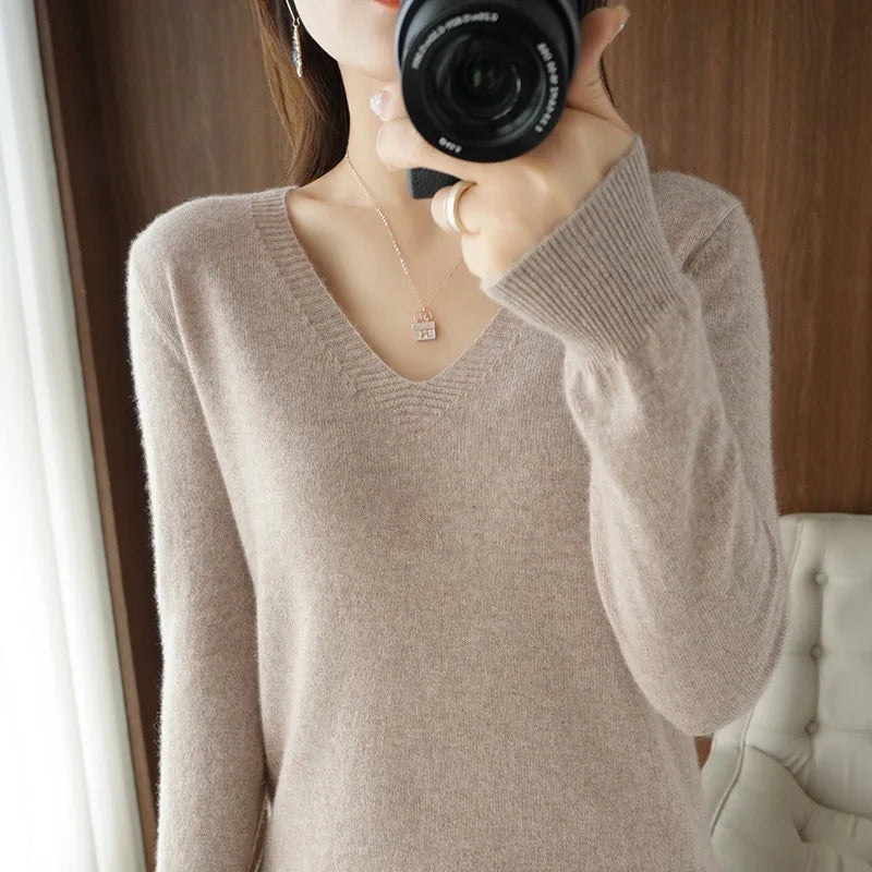 2025 Women’s V-Neck Knitted Sweater | Slim Fit Soft Knit Pullover for Autumn & Winter