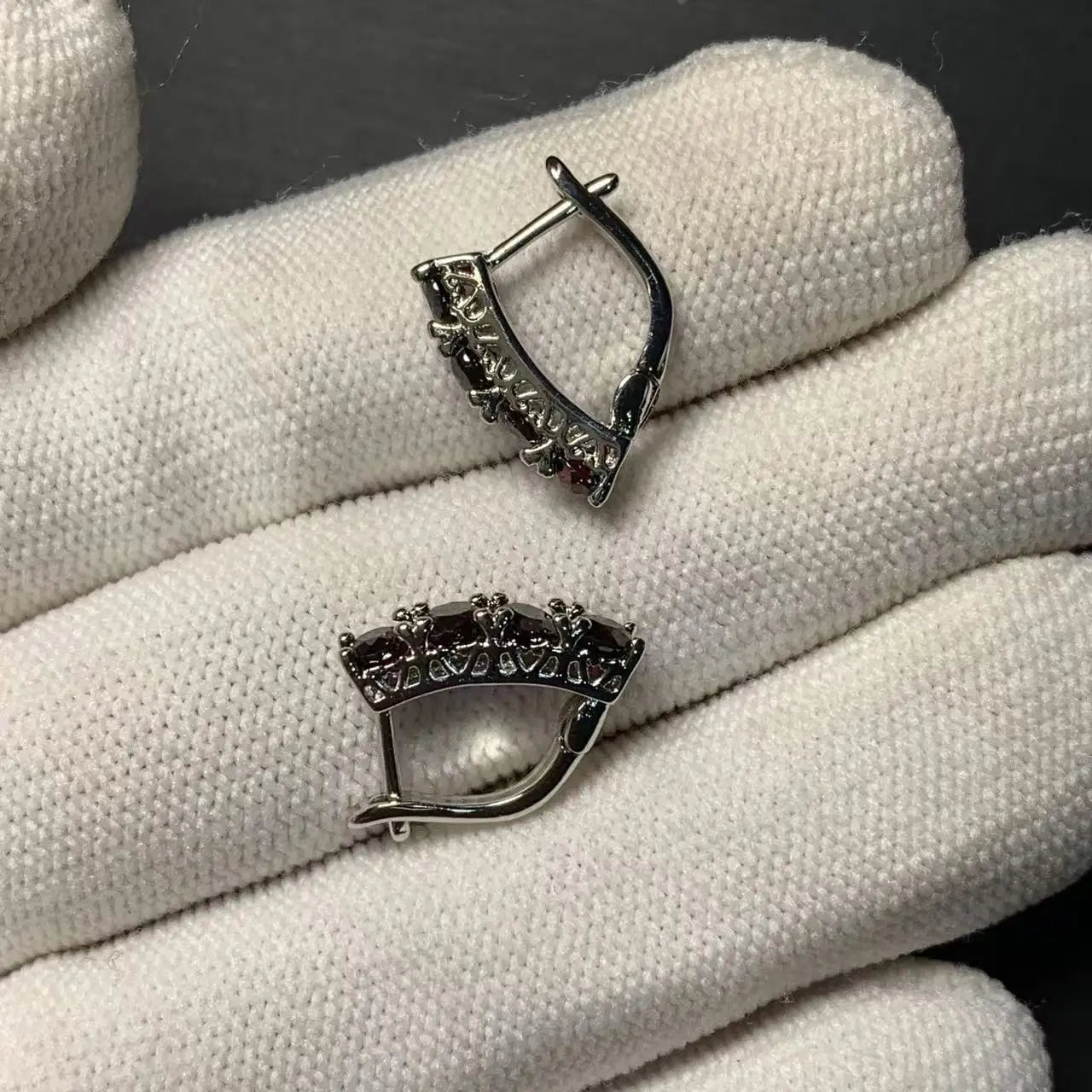 Vintage Natural Garnet Hoop Earrings – Handmade Classic Round Gemstone Jewelry for Women